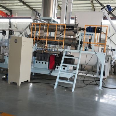 cadena de producción flotante de la alimentación de los pescados de las aves de corral de los 22*2*4m 0,5 a 6Ton/H