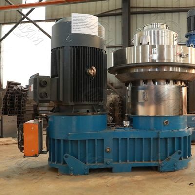 Las pelotillas de madera a prueba de polvo del ODM trabajan a máquina el combustible que hace ahorro de la energía del motor del PTO