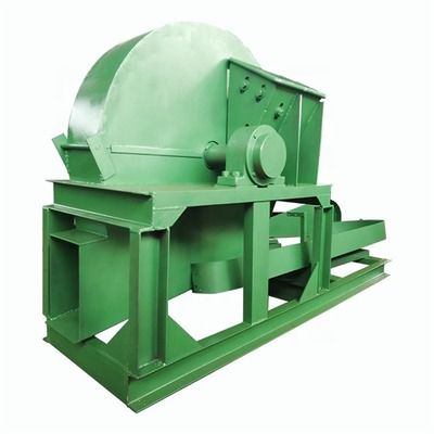 La fábrica de China trabaja a máquina para procesar las virutas de madera que hacen máquina el burilador de madera