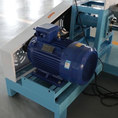 pequeña pelotilla de la comida de pescados 500kg/H que hace la máquina 2.2kw que corta poder
