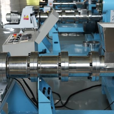 extrusor flotante del alimento para animales de la máquina 320kg 380V de la pelotilla de la alimentación de los pescados de 1m m