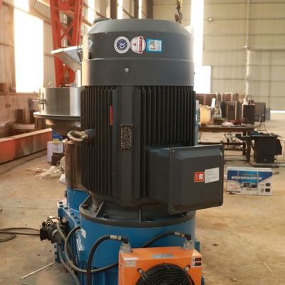 Hay Straw Wood Pelletizer Equipment Wearproof de alta densidad 50HZ