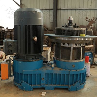 Hay Straw Wood Pelletizer Equipment Wearproof de alta densidad 50HZ