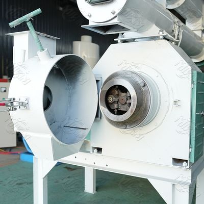 Pequeña alimentación de pollo automatizada que hace máquina la máquina 350-450kg/H de la pelotilla del pienso