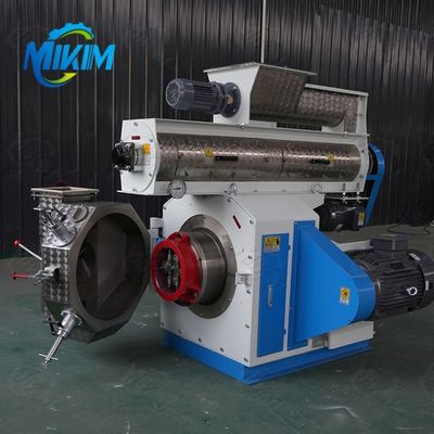 Máquina eficiente el 115x45x95CM de la pelotilla de la alimentación de las aves de corral del ahorro de espacio