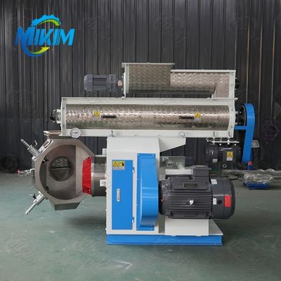 Máquina eficiente el 115x45x95CM de la pelotilla de la alimentación de las aves de corral del ahorro de espacio