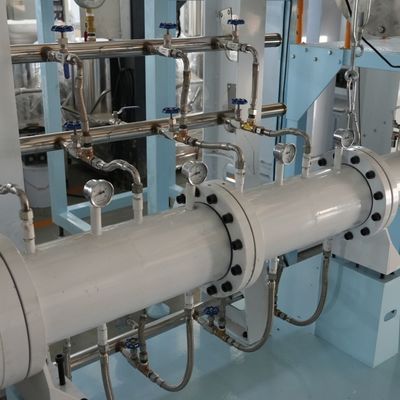 la cadena de producción seca de alimento para animales de 120kg/H 22KW perro trata el extrusor 3m m