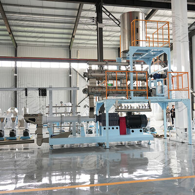 Calidad Máquina extrusora de alimentos para mascotas de doble tornillo para perros Control PLC del motor Componentes principales del núcleo del engranaje de la bomba de alta capacidad 120-5000 kg/h fábrica